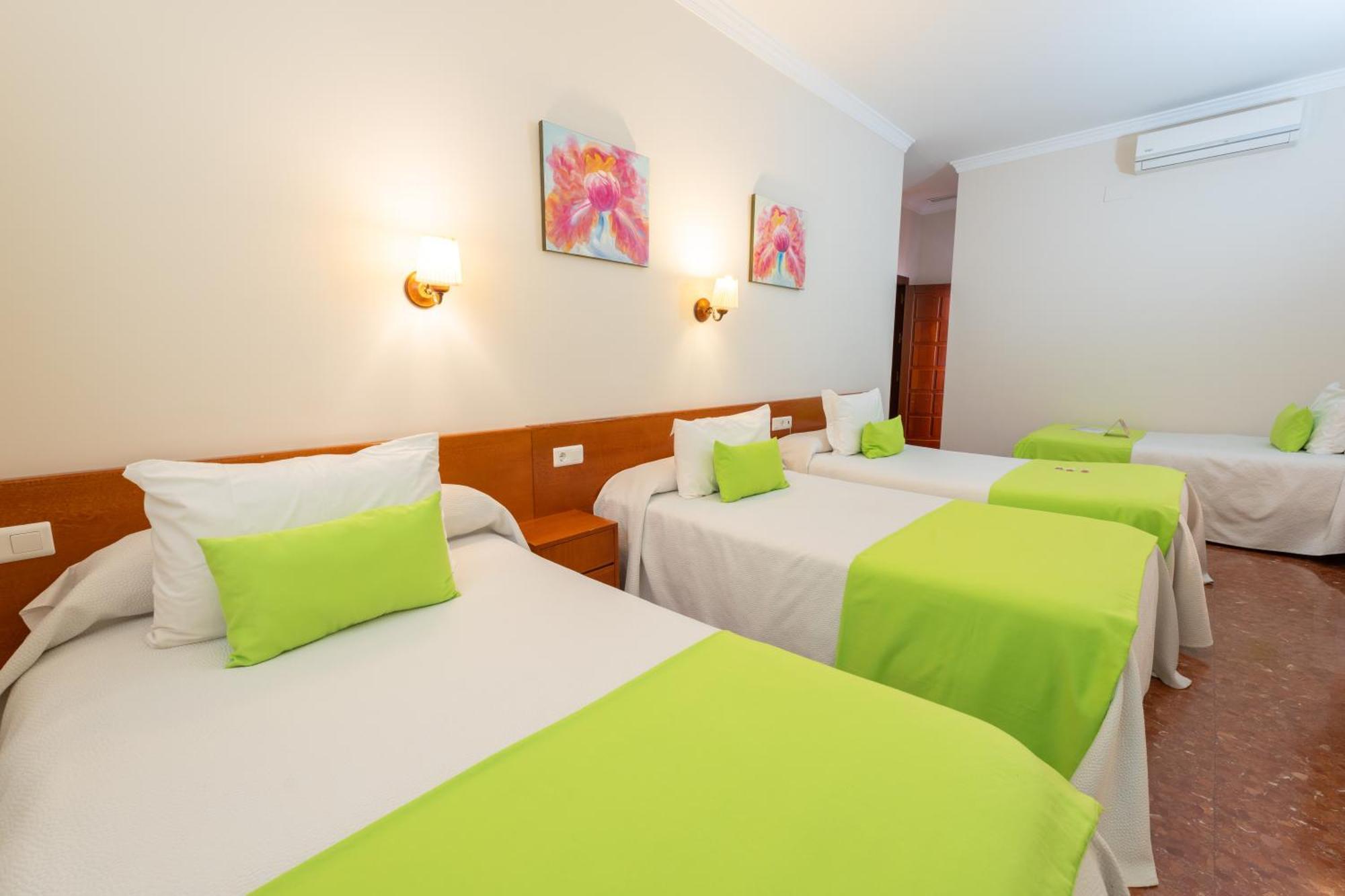 Hotel Romerito Málaga Kamer foto