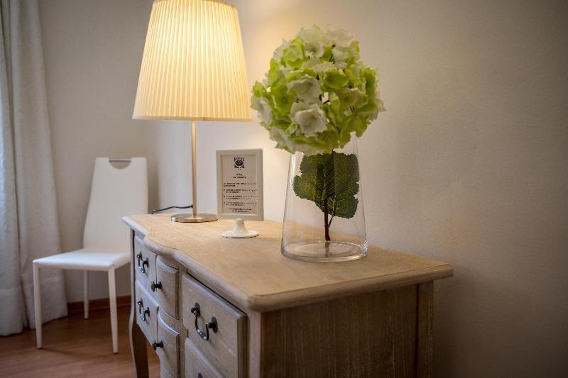Hotel Romerito Málaga Kamer foto
